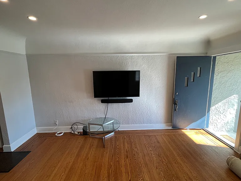 1813 Larkin Way — Photo 6
