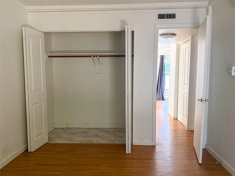 1505 Robert Weaver Ave — Photo 9