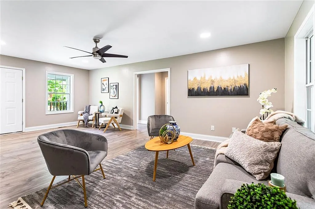 3 bed, 1656 sqft, $2,185 — Photo 3