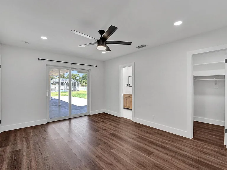 5011 Buchanan St — Photo 46