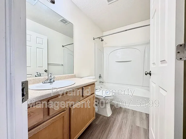 1553 W Vivante Way — Photo 18