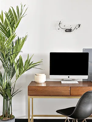 Sold by Compass | media 7