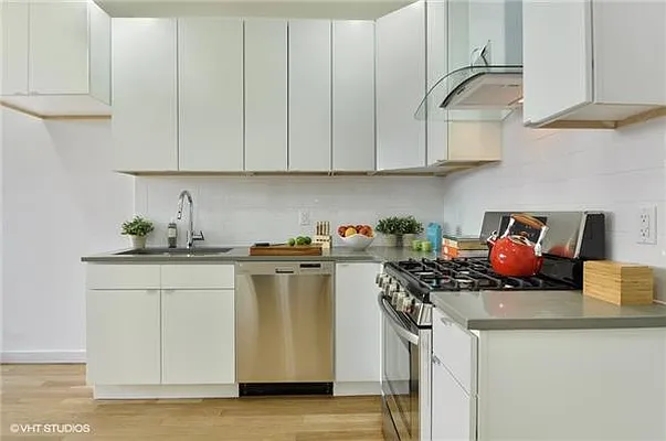 Sold by KeyWorthy | media 3