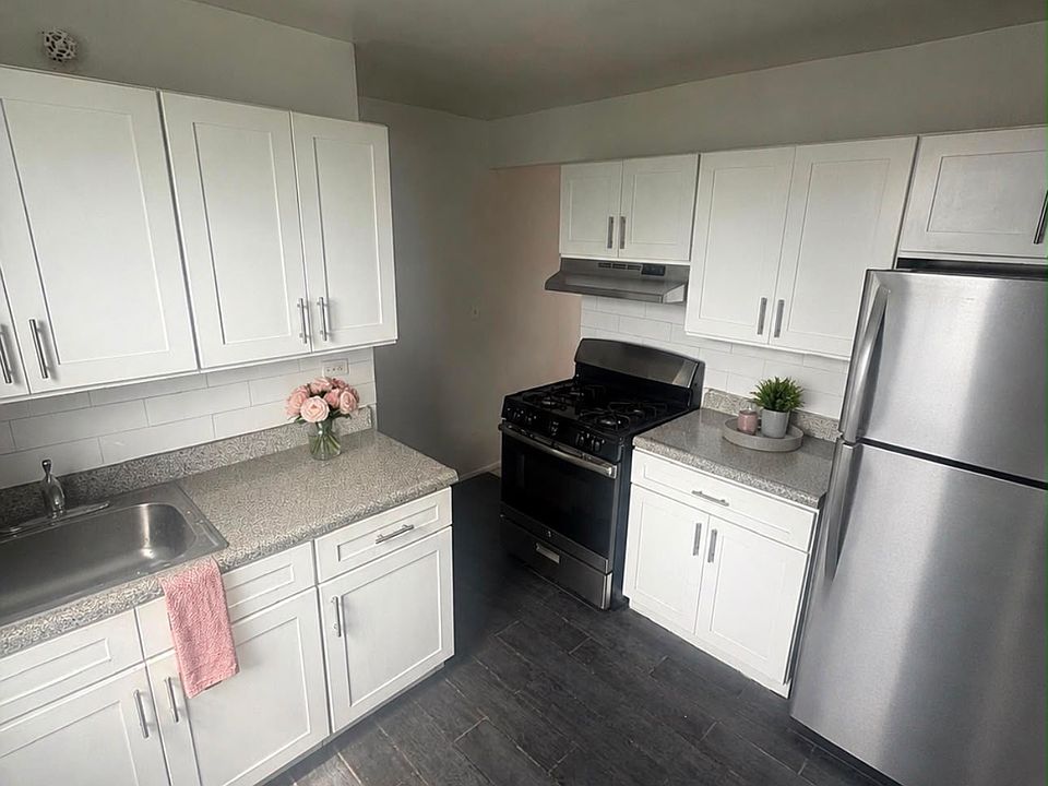 1st image of 6645 Broadway #A