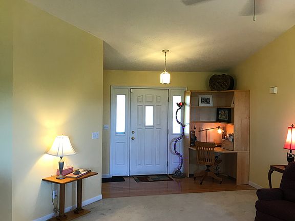 4th image of 6843 Grimsby Ln