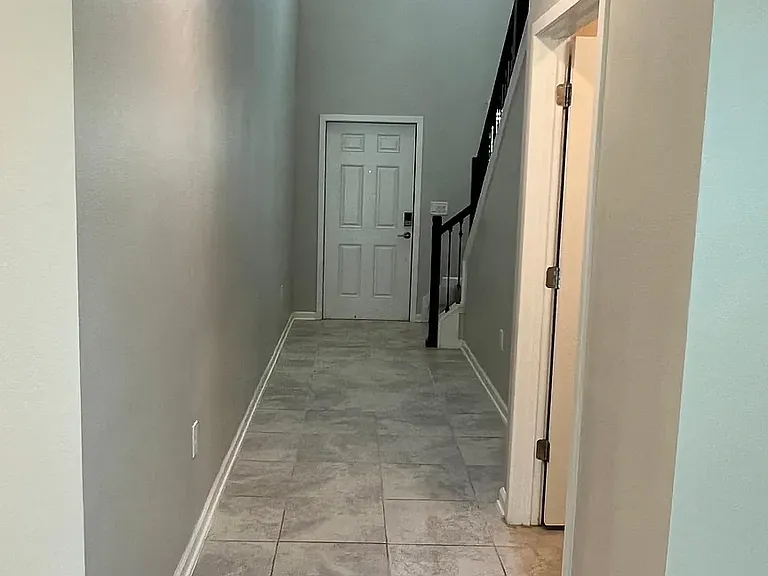 2926 Black Birch Dr — Photo 2