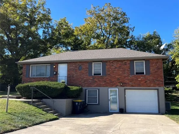 3604 NE 38th St, Kansas City, MO 64117