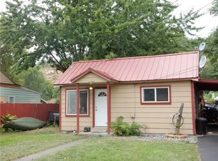 520 S Ivy St, Omak, WA 98841