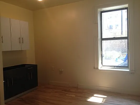 Rented by Wyckoff Heights Realty Inc. | media 7