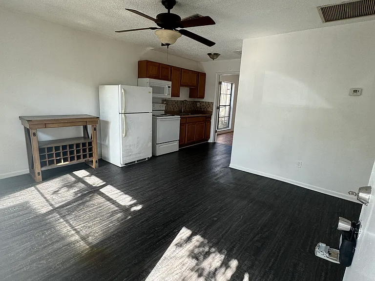 4123 S Macdill Ave #A — Photo 2