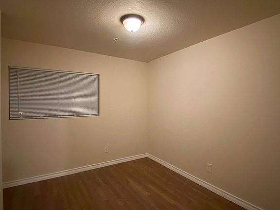 5th image of 5014 Stowers Blvd