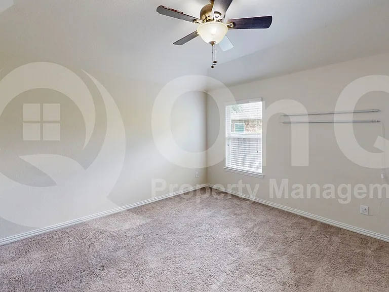 211 Copper Canyon Dr — Photo 13