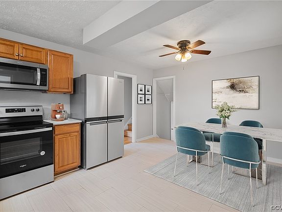5th image of 3600 Branchwood Dr