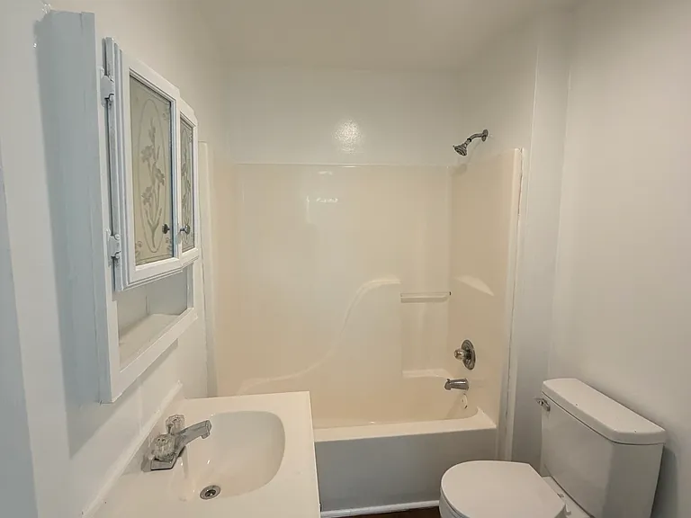 606 Pace St — Photo 7