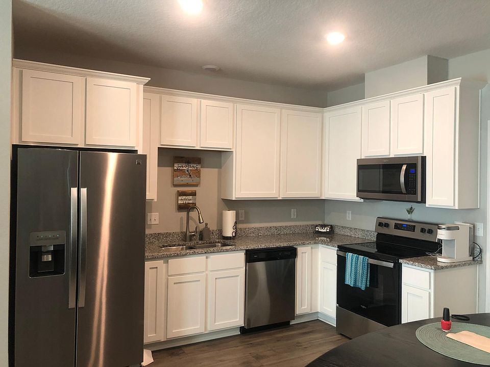 1st image of 158 Silver Fern Dr