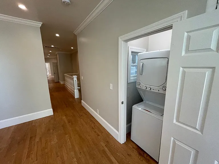 in-unit washer/dryer off the living room