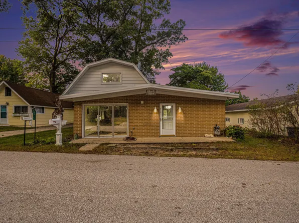 6315 W Lake Rd, Twin Lake, MI 49457