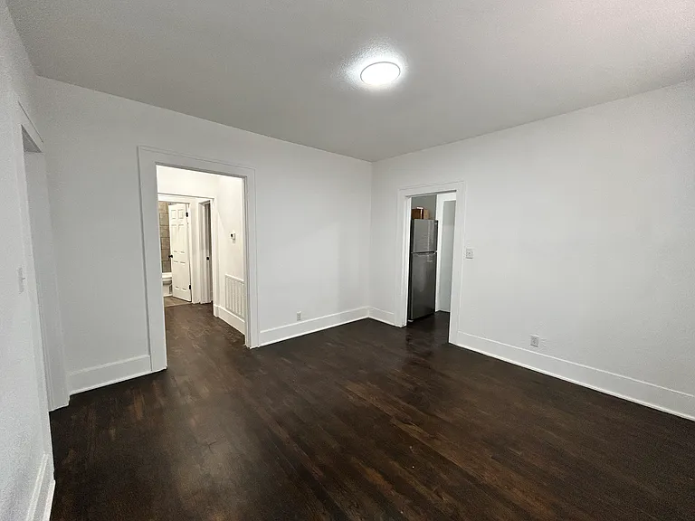 1316 NW 9th St #1/2 — Photo 9