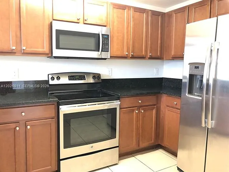 8960 NW 97th Ave #102 — Photo 6
