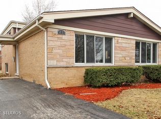 5222 Sherwin Ave, Skokie, IL 60077