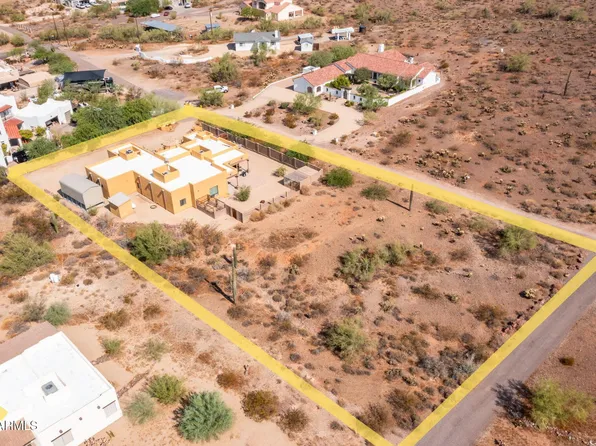 323 W QUARTZ ROCK Road, Phoenix, AZ 85085