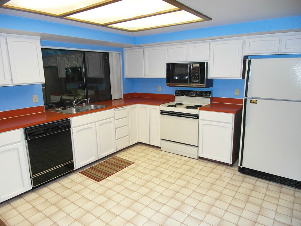 1st image of 2172 NE Bartre Ct