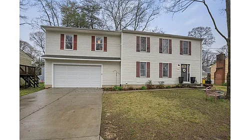 596 Knollwood Rd Photo 1