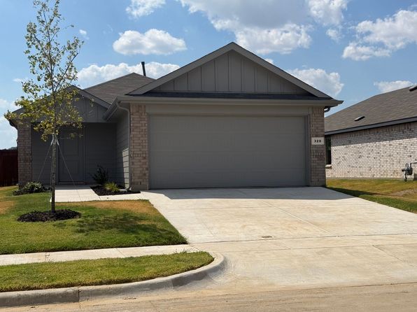 320 Trail Ct
