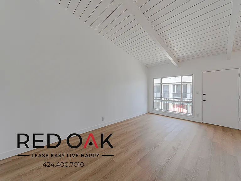 7525 Crenshaw Blvd #7 — Photo 6