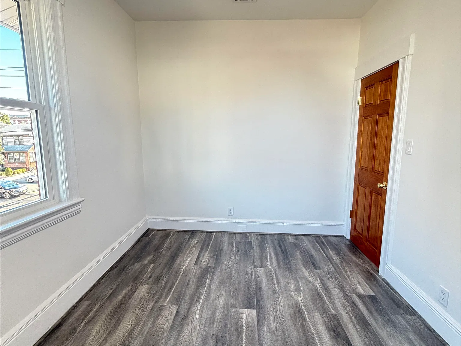 2 bed, 1.0 bath, $2,500 — Photo 3