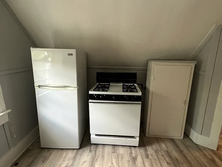 14 Valley Rd #3 — Photo 5