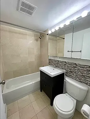 Rented by EXR | media 9