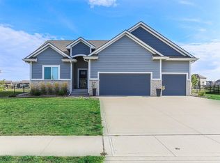 2208 NE 16th St, Ankeny, IA 50021