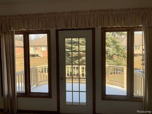 5th image of 13791 Maple Grove Ave