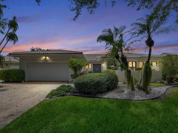 19 Bristol Lane, Boynton Beach, FL 33436