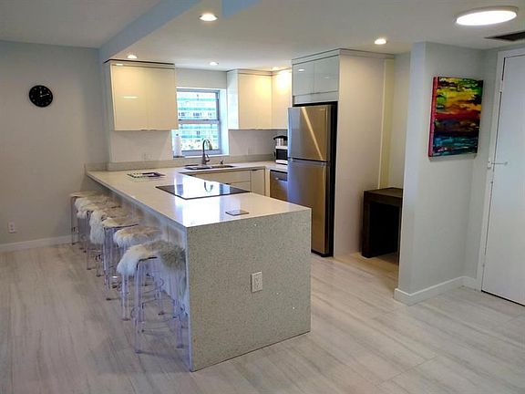 5th image of 3800 S Ocean Dr APT 612A