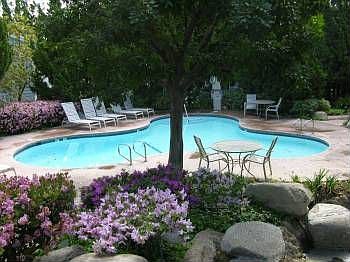 2nd image of 1282 N Park Western Dr #105