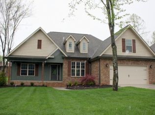 276 Fallon Ln, Lenoir City, TN 37771