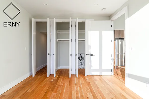 Rented by ERNY LLC | media 18