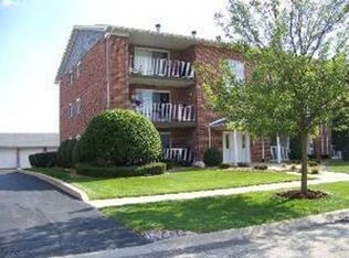 18220 Eagle Dr #G58, Tinley Park, IL 60477