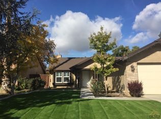 9120 Lacroix Ct, Bakersfield, CA