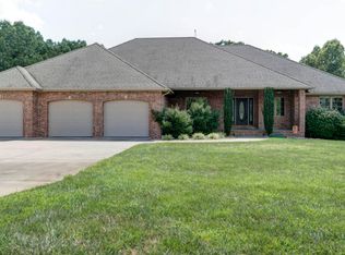 150 Ranch Dr, Rogersville, MO 65742