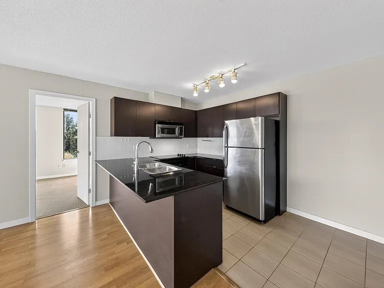 4118 Dawson St #2002 — Photo 4