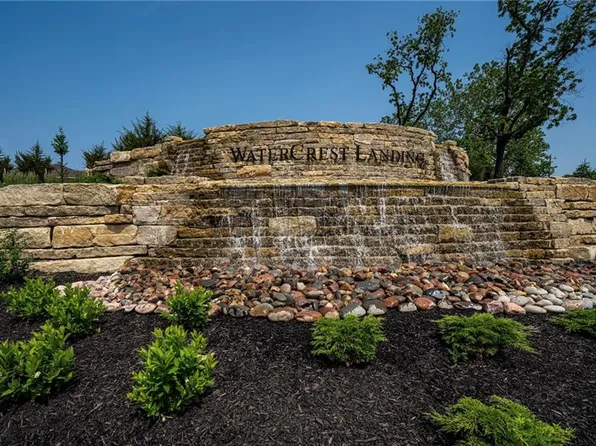 22447 W 89th Ter, Lenexa, KS 66227