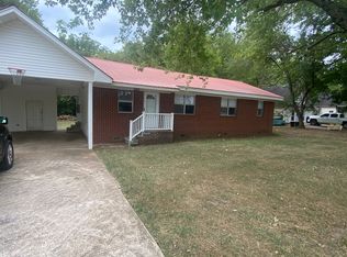 805 N Mock St, Prairie Grove, AR 72753