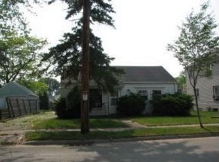 608 London St, Menasha, WI 54952