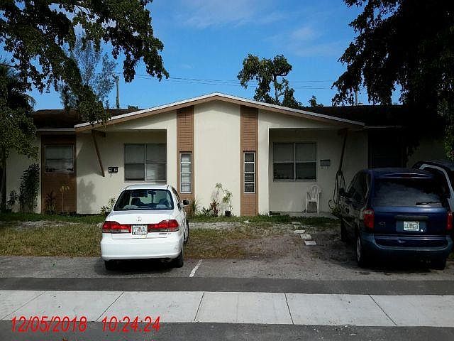 1st image of 6215 SW 39th Ct #1-2