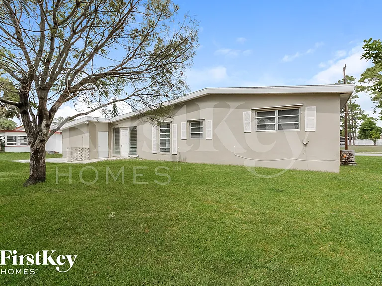22363 Catherine Ave — Photo 15