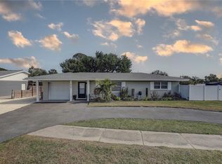 8201 Ridge Rd, Seminole, FL 33772