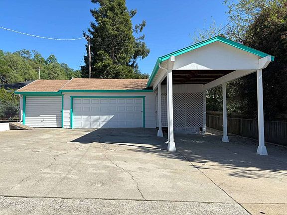 2nd image of 2847 Moulton Dr